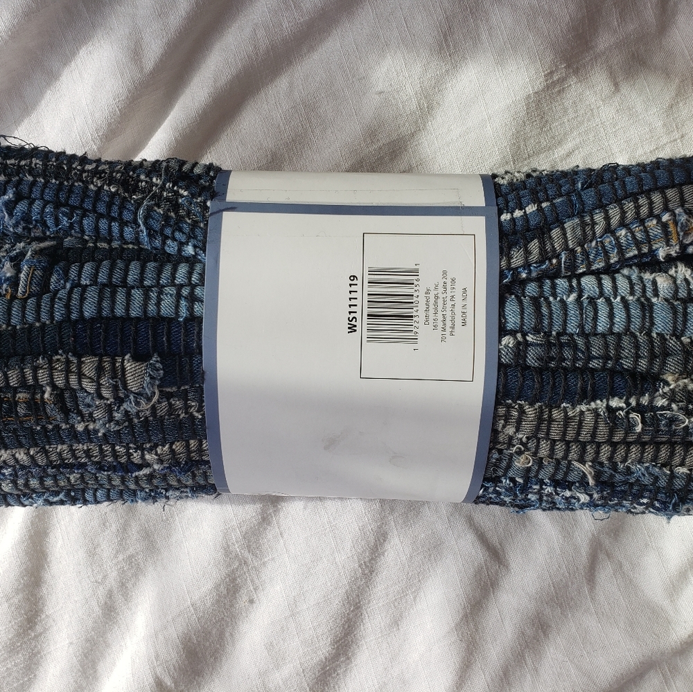 COPY - NWT!! Denim Rug - Picture 2 of 4